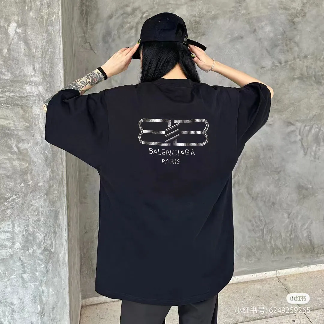 BALENCIAGA BB letter printed short-sleeved T-shirt, custom-woven and dyed 280g combed cotton fabric, zero color difference in threads, perfect details, different from the current version on the market, welcome to compare, Same Style for men and women, must-sell in the picture above Color: White Black Size: 1 2 3 4